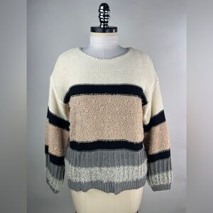 💚 2918. Neutral Textured Sweatshirt